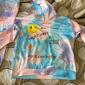 Sweat shirt and pants